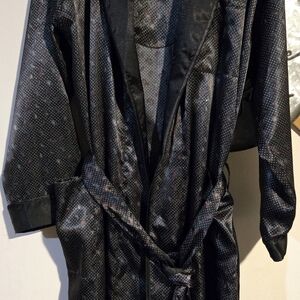Claiborne Black and Pink Patterned Robe